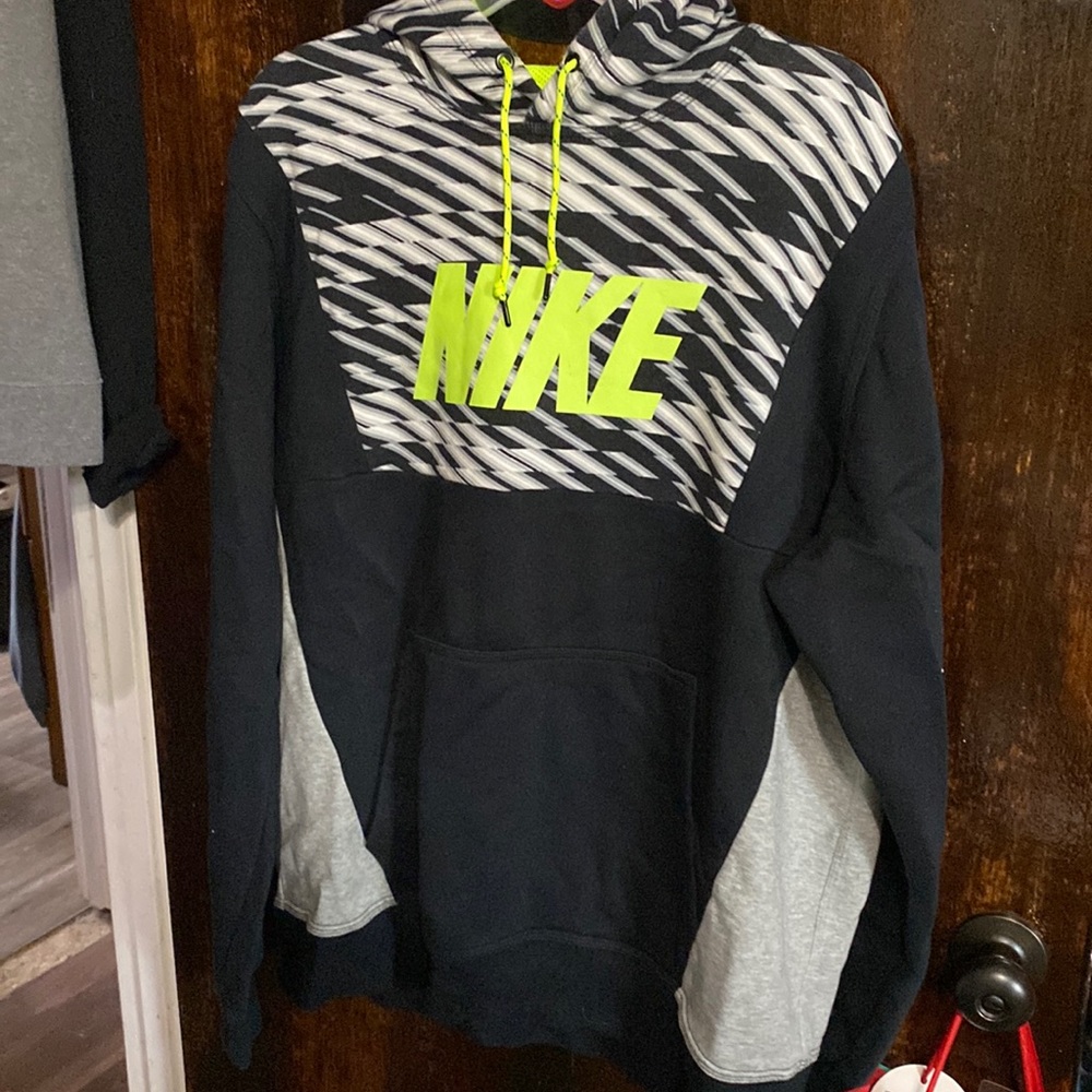 Men Nike hoodie.